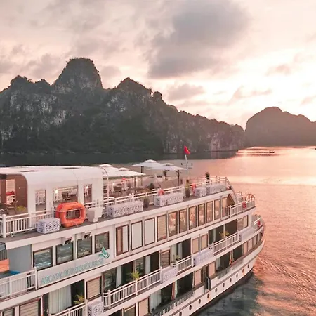 Arcady Cruise Hotel