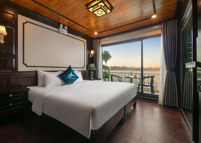 Star Boutique Cruise Botel *
