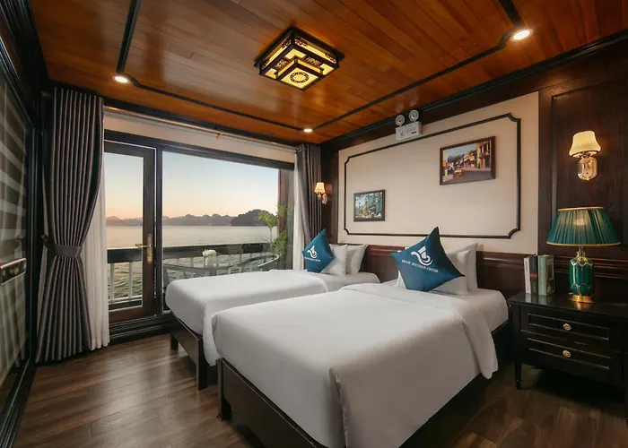 Star Boutique Cruise Botel